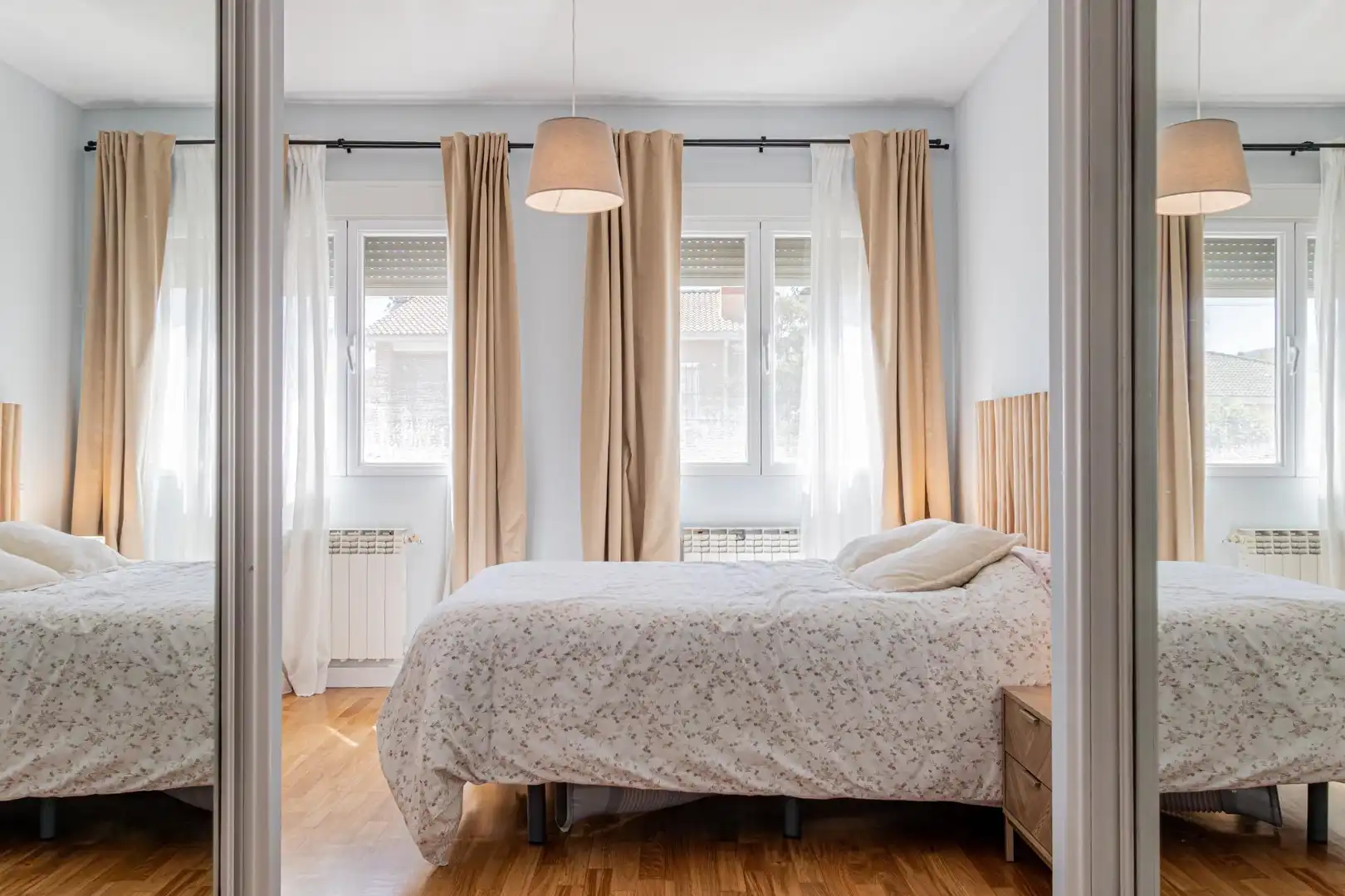 Bedroom of Houses for sale in Guadalix de la Sierra  with Heating, Terrace and Swimming Pool