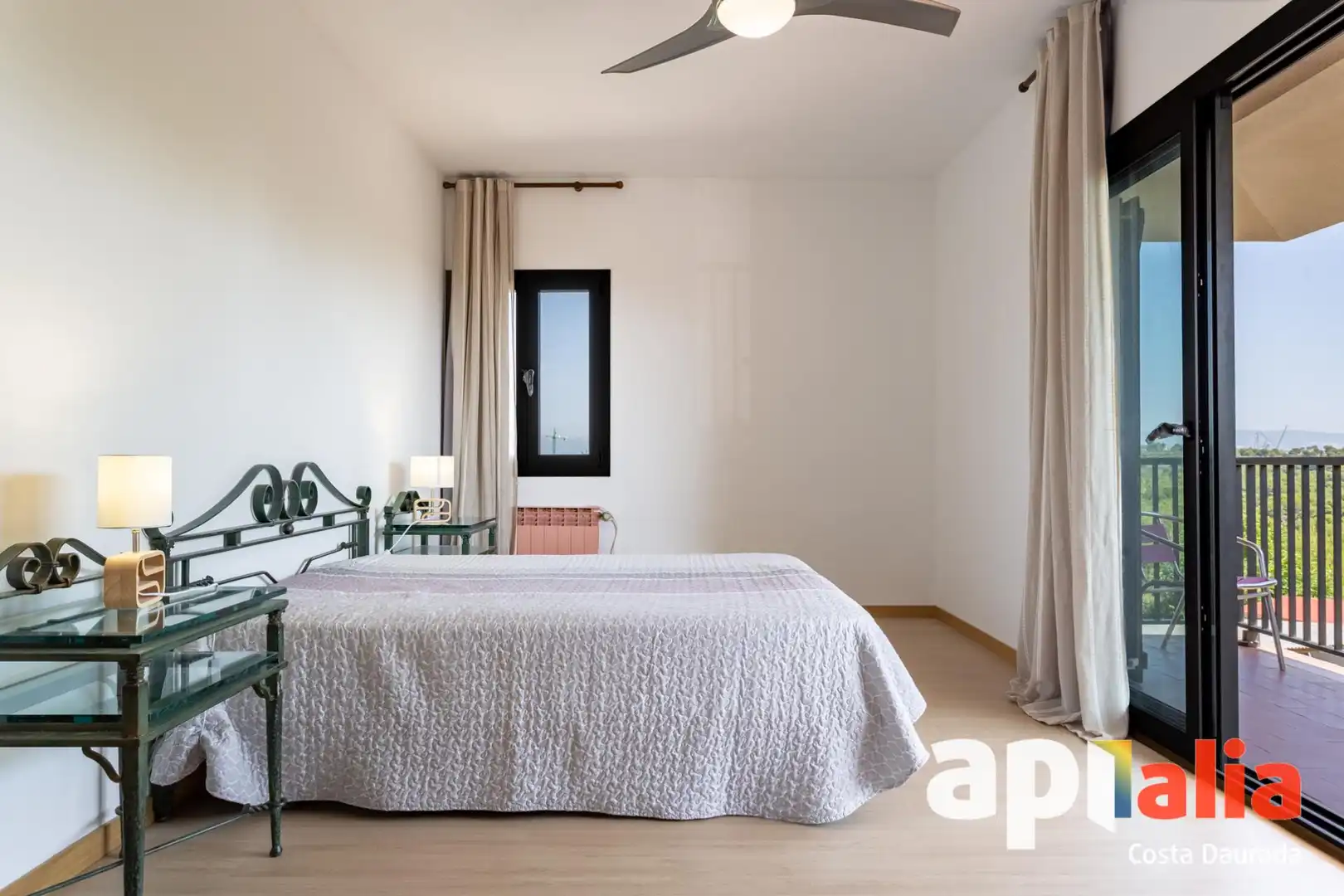 Dormitori de Casa o xalet en venda en Salou amb Calefacció, Jardí privat i Terrassa