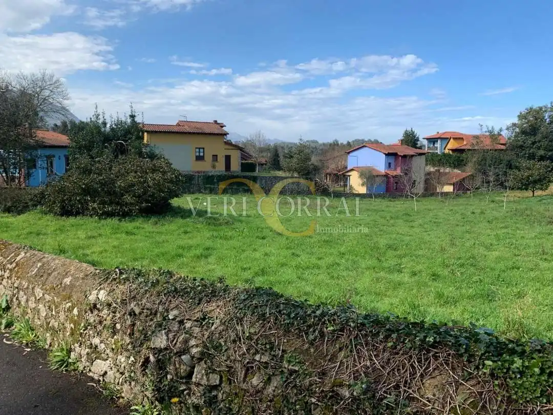 Land for sale in Llanes