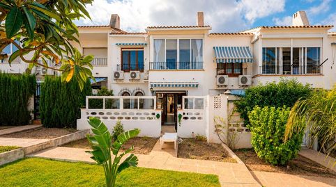BONITO CHALET ADOSADO EN EL CORAZÓN DE ALBIR, A SOLO 500 METROS DE LA PLAYA, imatge 2