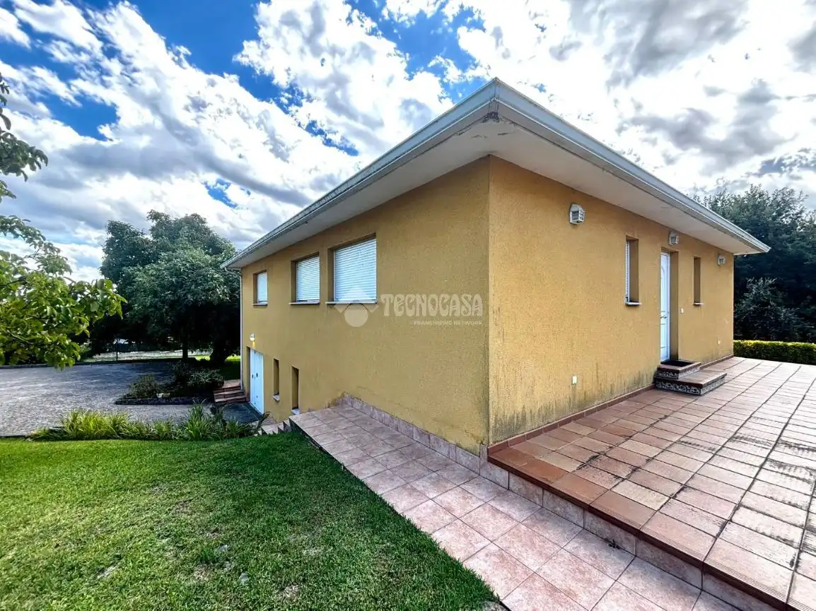 Exterior view of Houses for sale in Camargo  with Heating
