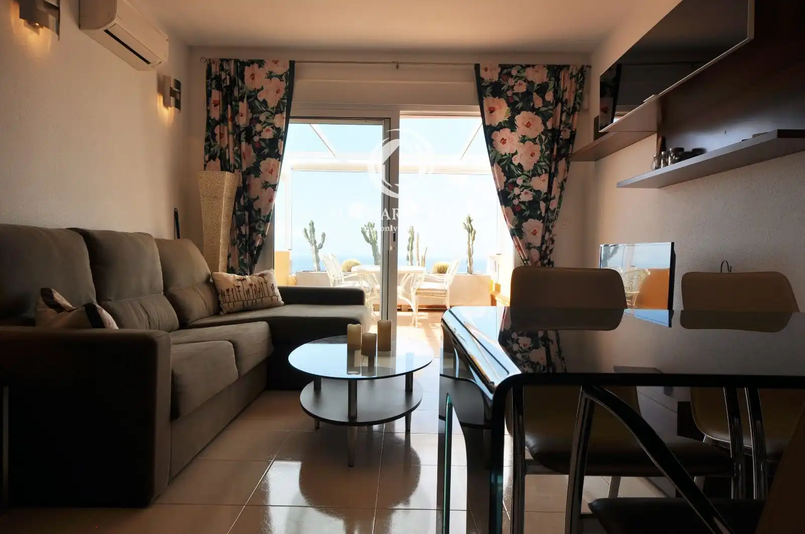 Sala d'estar de Apartament de lloguer en Adeje amb Terrassa, Traster i Piscina