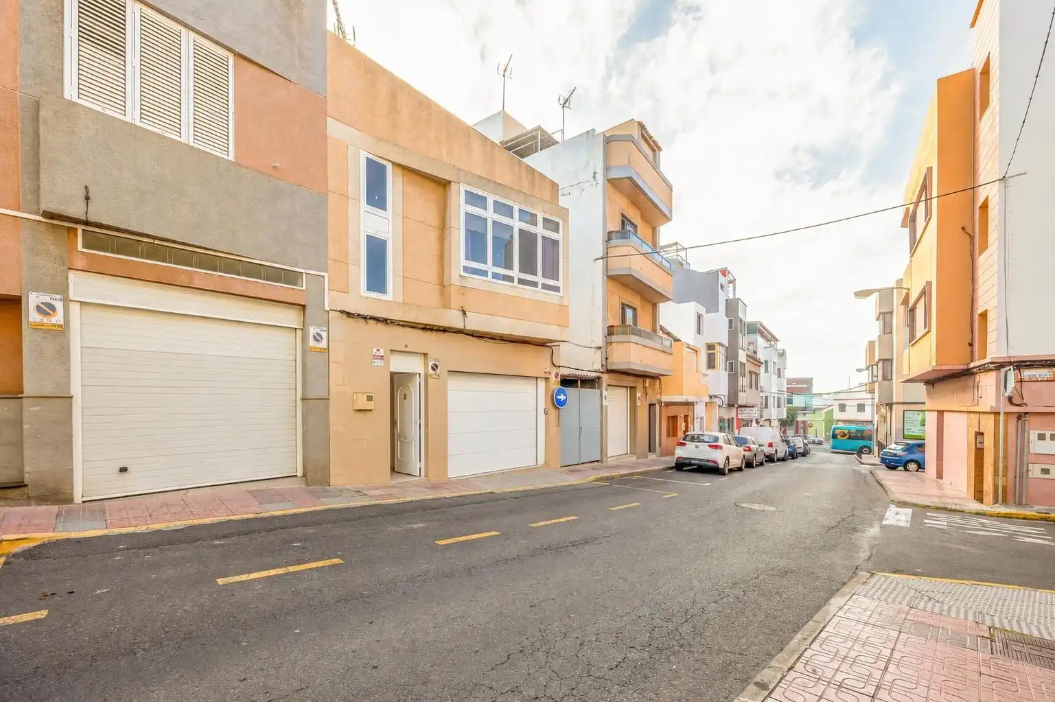 Vista exterior de Casa o chalet en venta en Telde con Alarma