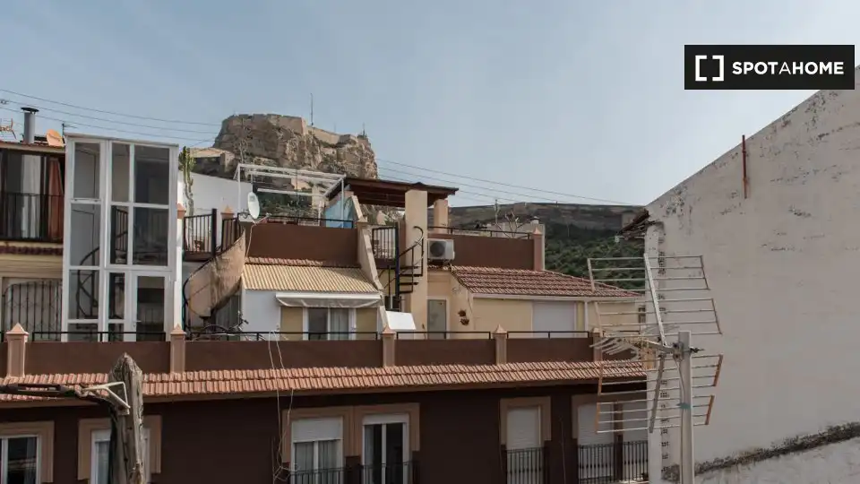 Exterior view of Flat for rent in Alicante / Alacant  with Air Conditioner, Heating and Furnished