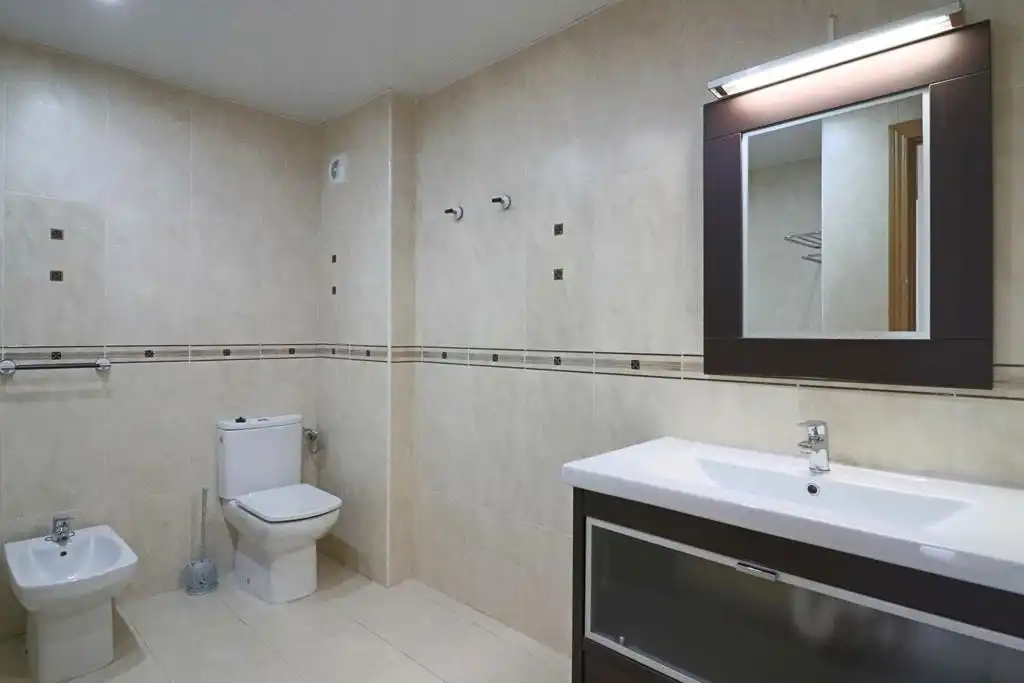Bathroom of Attic for sale in Empuriabrava  with Air Conditioner