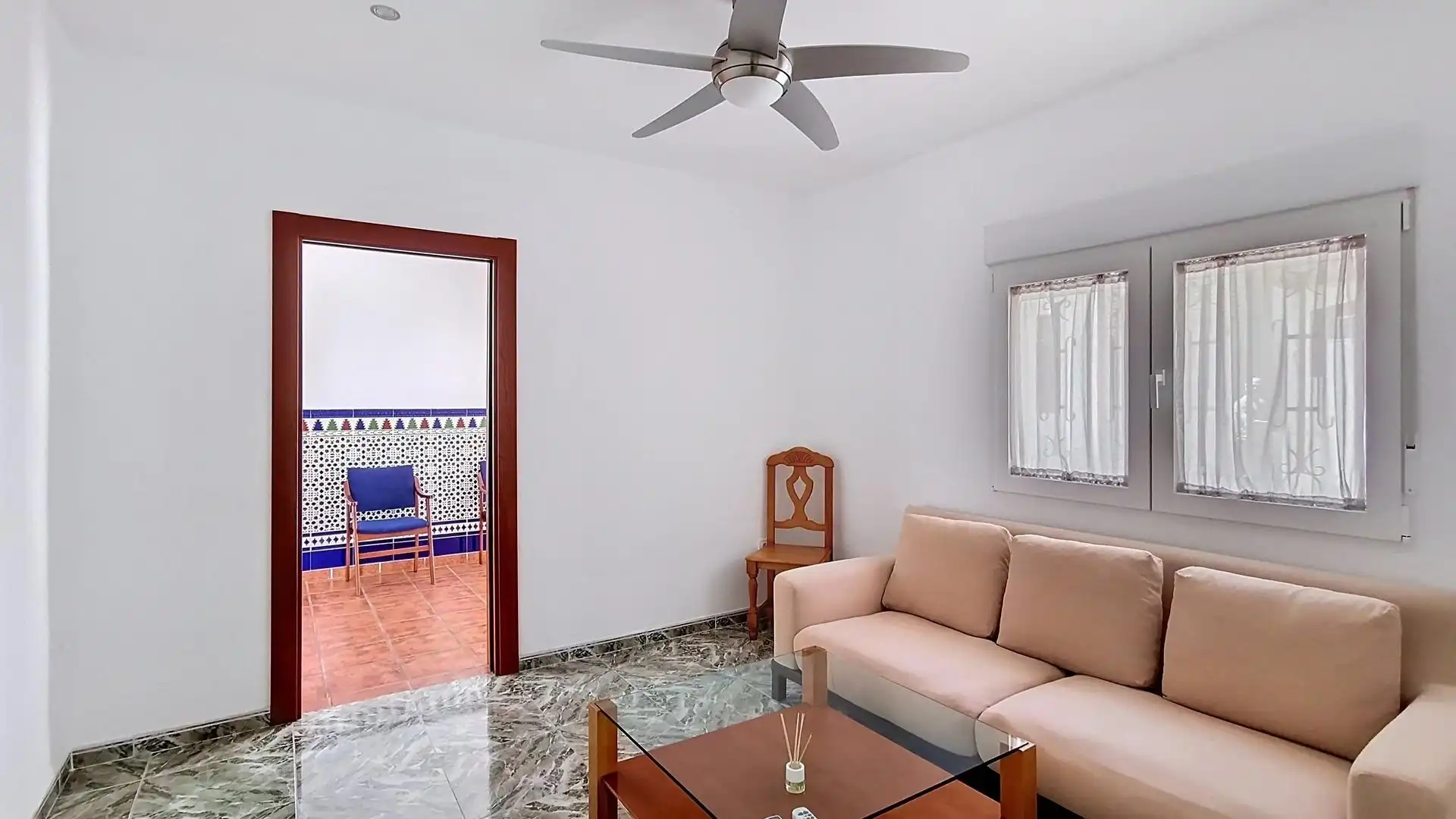 Sala de estar de Casa adosada de alquiler en Armilla con Aire acondicionado, Terraza y Amueblado