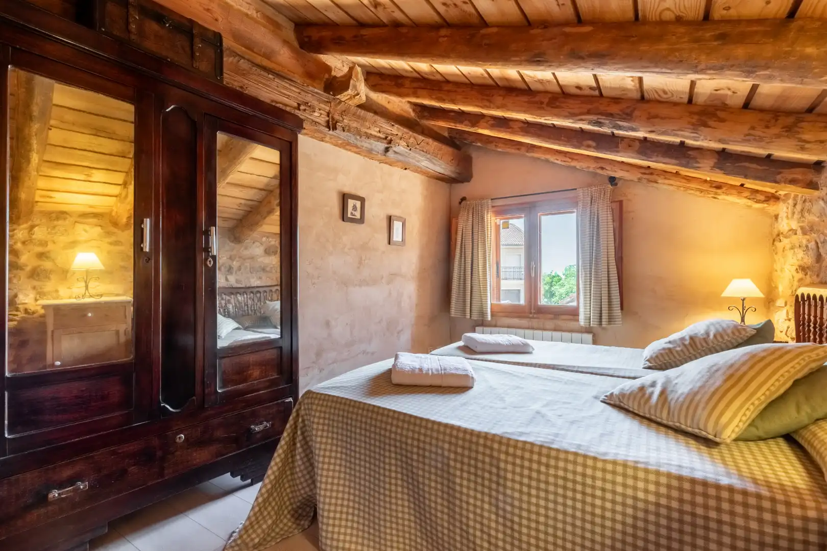 Dormitori de Finca rústica de lloguer en Torreiglesias amb Calefacció, Jardí privat i Parquet