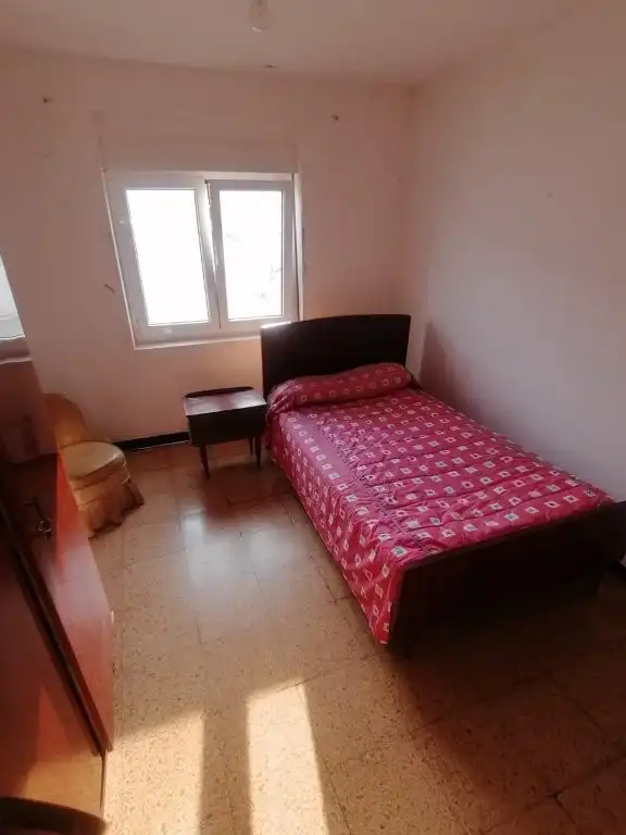 Dormitori de Pis en venda en Gijón  amb Moblat i Forn