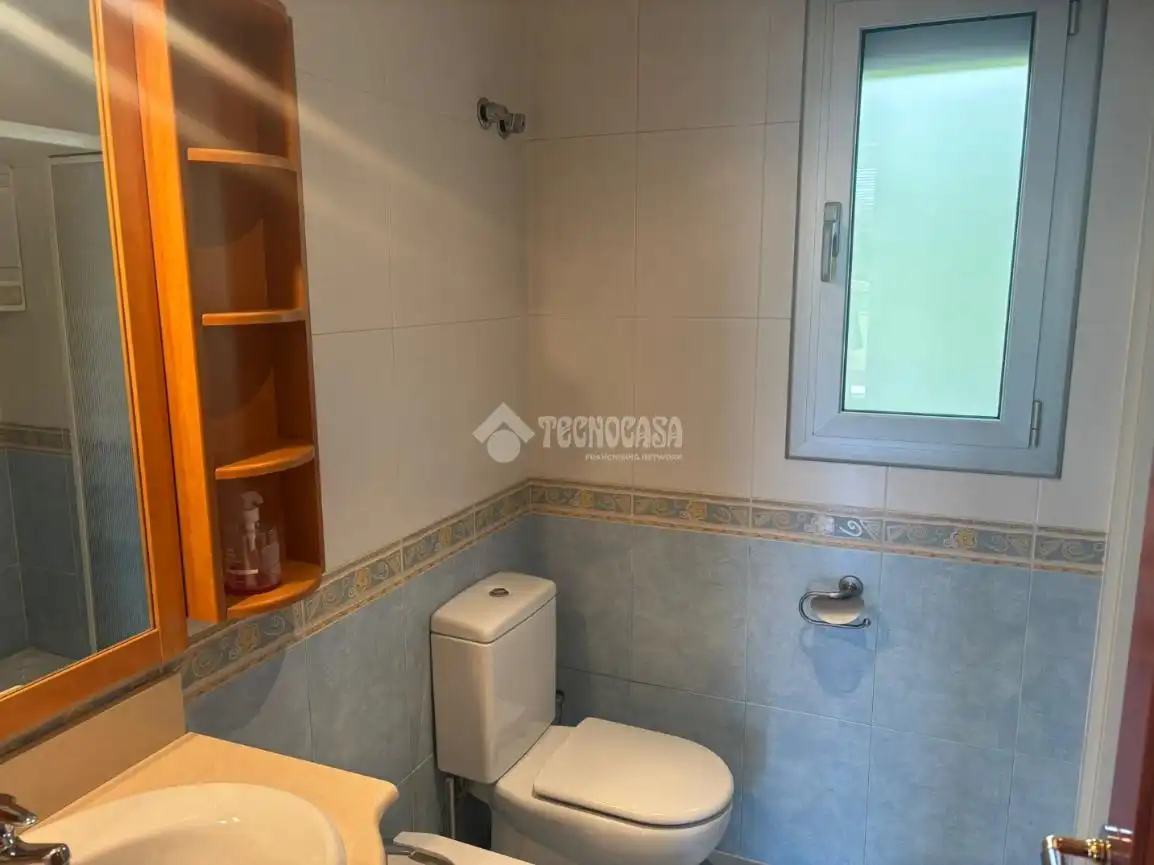 Bathroom of Flat for rent in Cerdanyola del Vallès  with Terrace