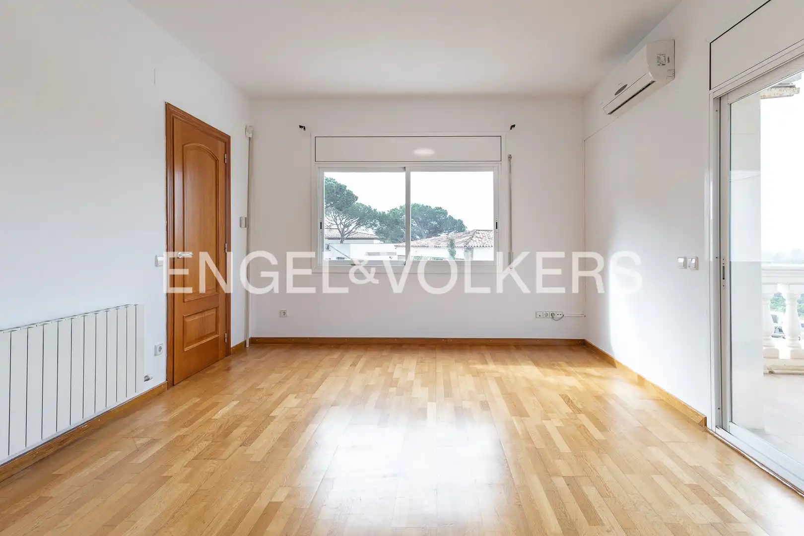Sala d'estar de Casa o xalet de lloguer en Premià de Dalt amb Aire condicionat, Calefacció i Jardí privat