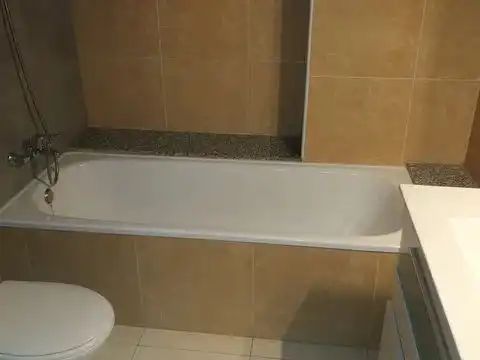 Bany de Pis de lloguer en Cardedeu amb Calefacció