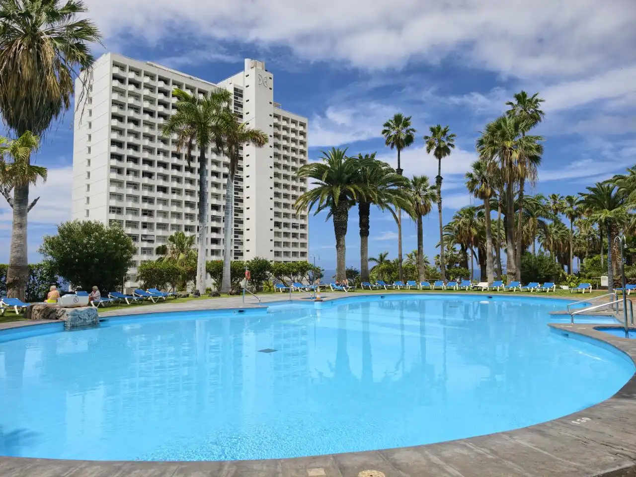 Piscina de Estudi en venda en Los Realejos amb Piscina i Moblat