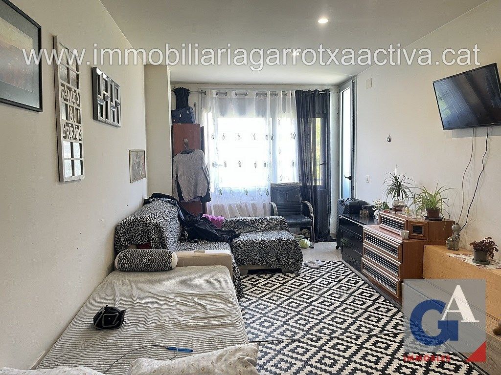 Dormitori de Dúplex en venda en Olot amb Calefacció, Terrassa i Traster
