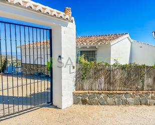 Vista exterior de Finca rústica de lloguer en Frigiliana amb Aire condicionat, Terrassa i Piscina