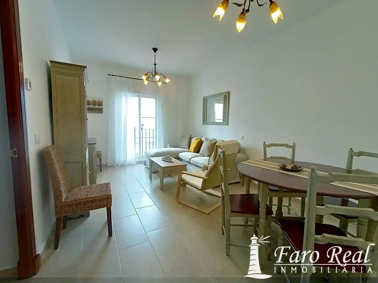 Sala d'estar de Apartament de lloguer en Sanlúcar de Barrameda amb Aire condicionat i Moblat