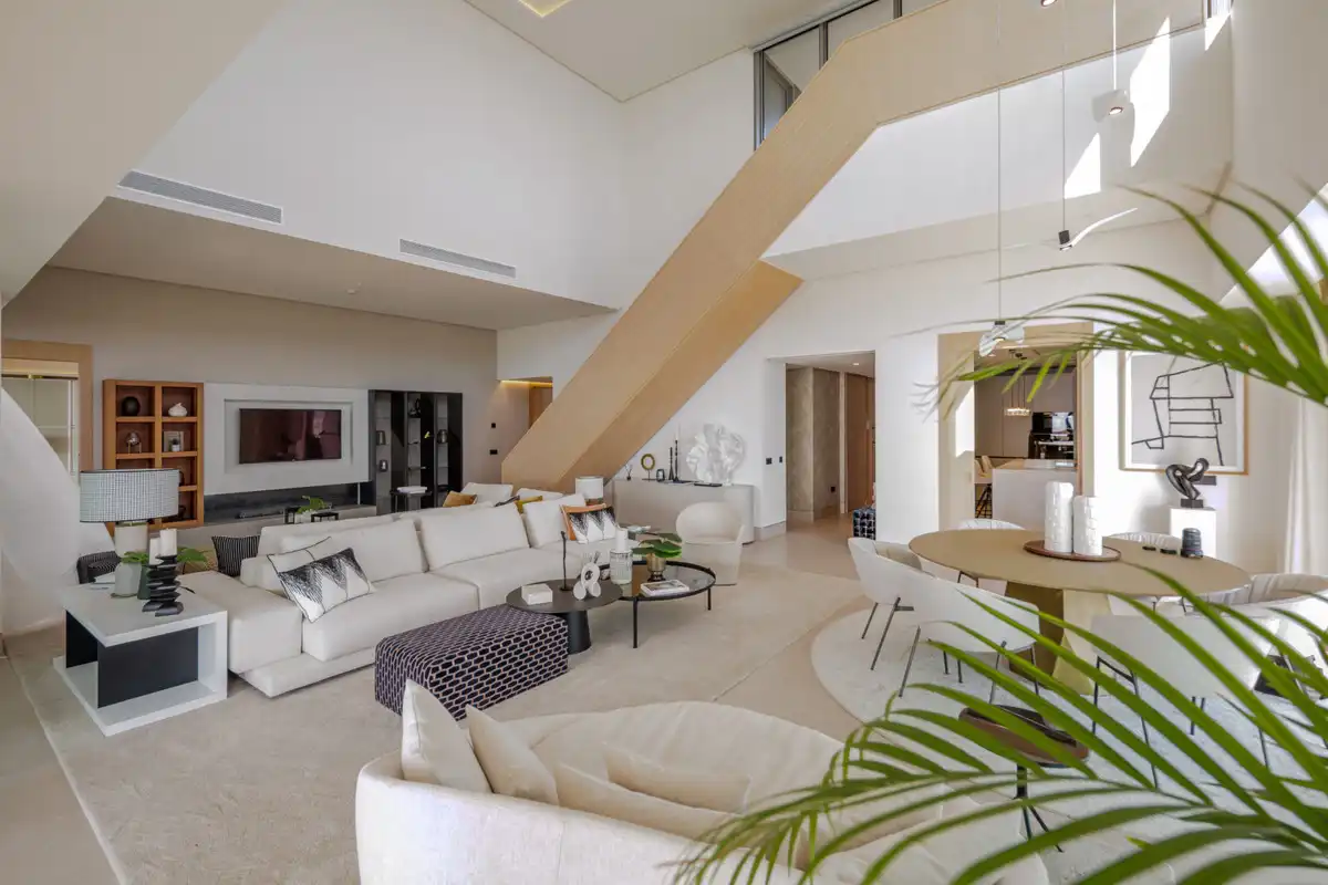 Sala d'estar de Àtic en venda en Málaga amb Aire condicionat, Jardí privat i Terrassa