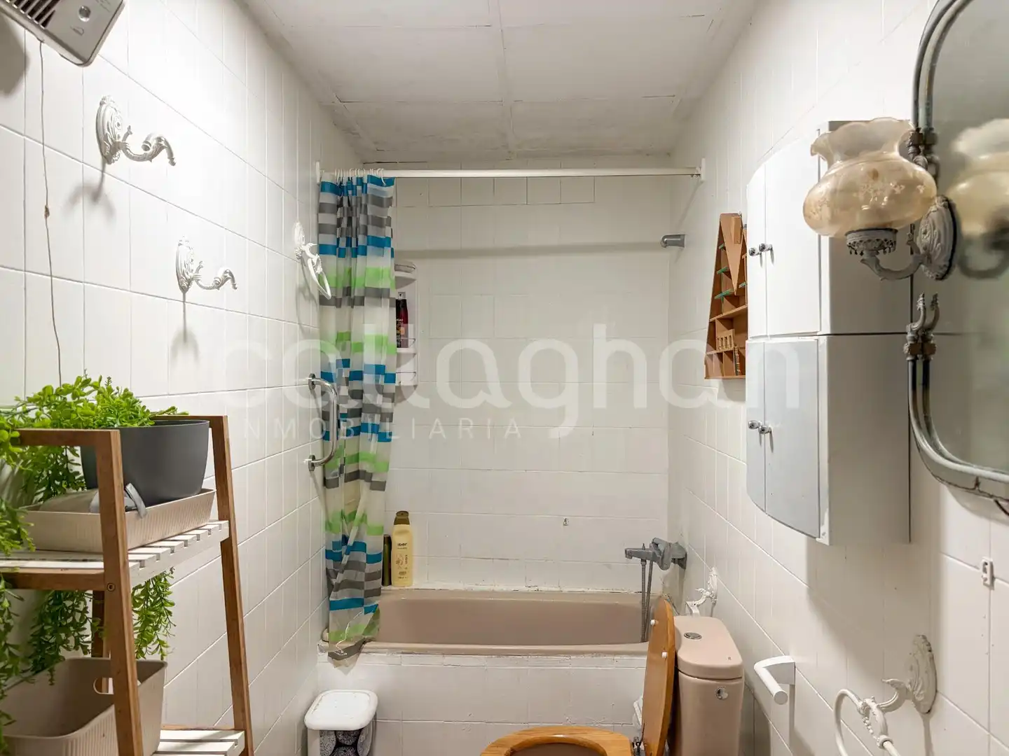 Bany de Casa o xalet en venda en Ontinyent amb Aire condicionat, Traster i Moblat