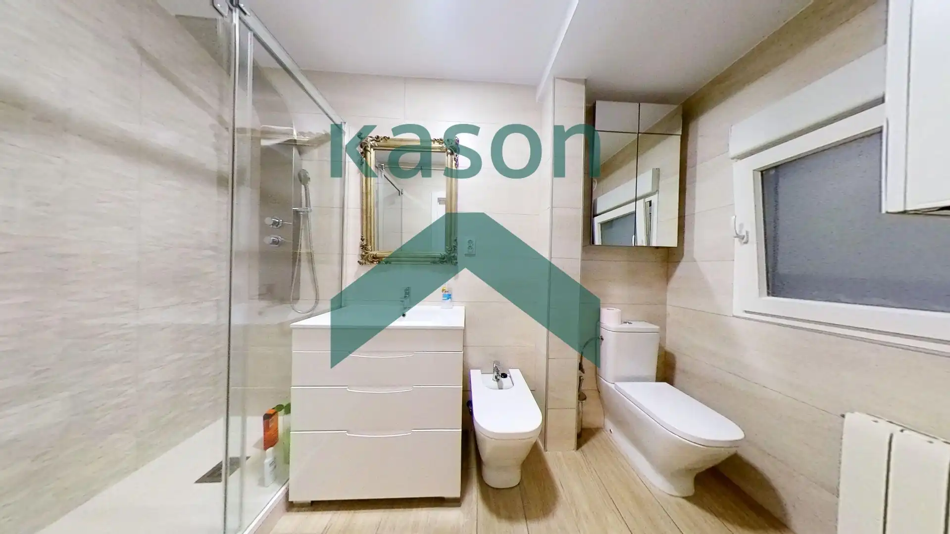 Bathroom of Flat for sale in Madrid  with Heating