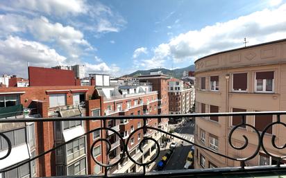 Vista exterior de Pis en venda en Bilbao 