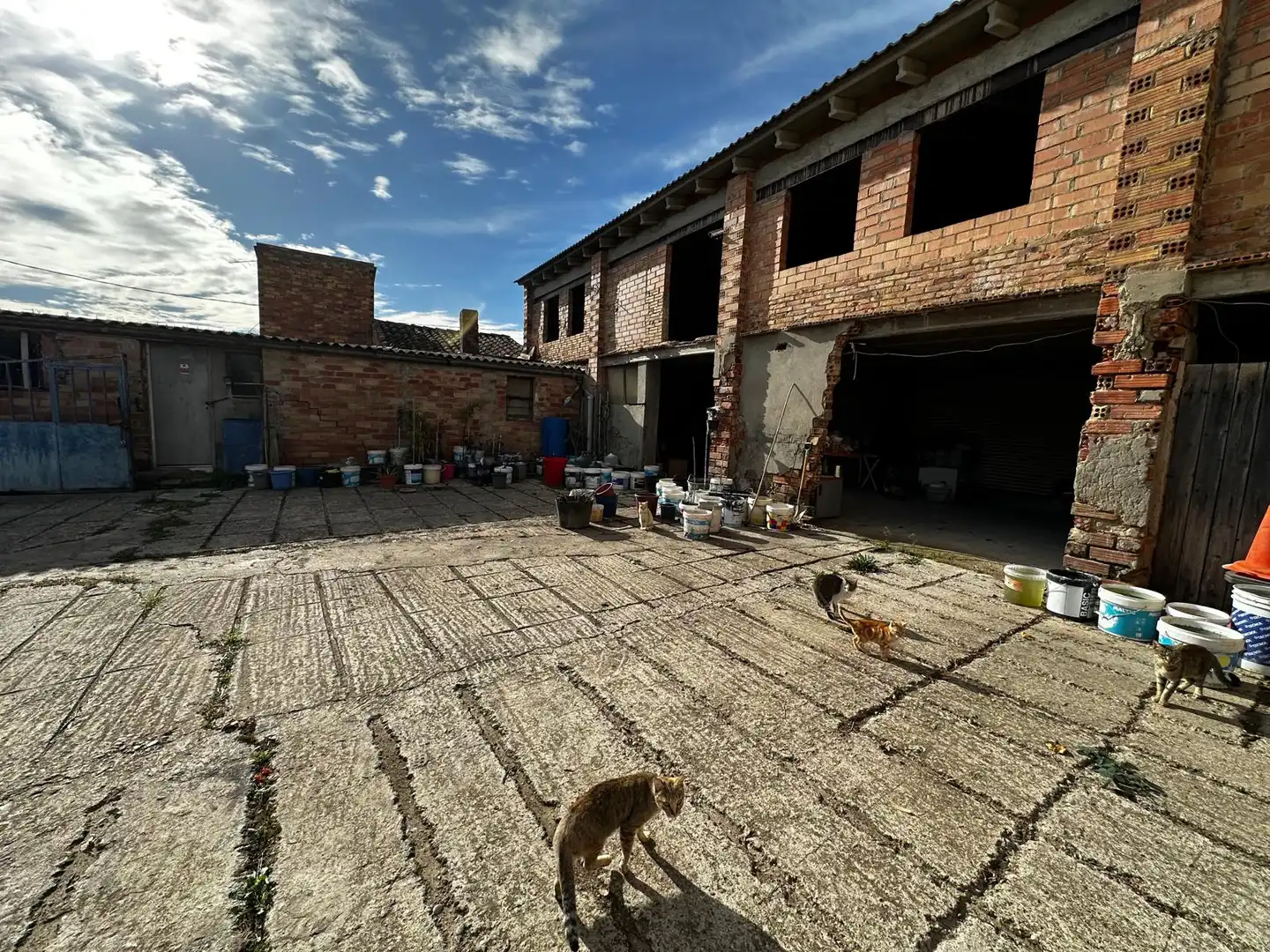 Vista exterior de Finca rústica en venda en Lleida amb Jardí privat, Terrassa i Traster