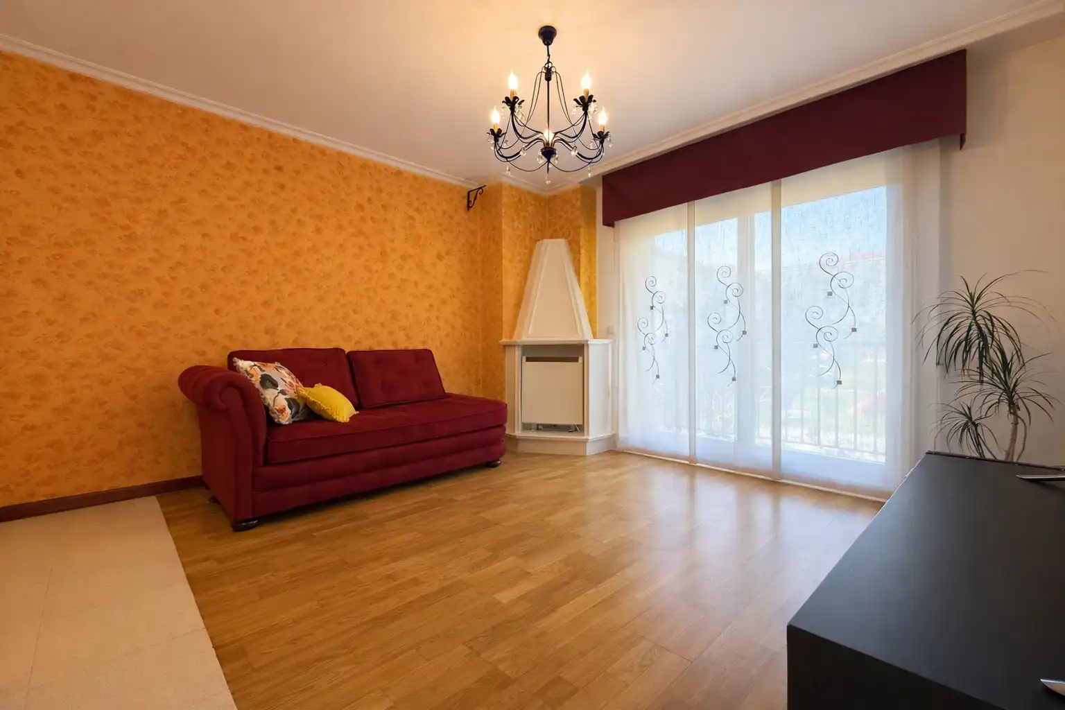 Sala de estar de Piso en venta en Vigo  con Calefacción, Parquet y Trastero