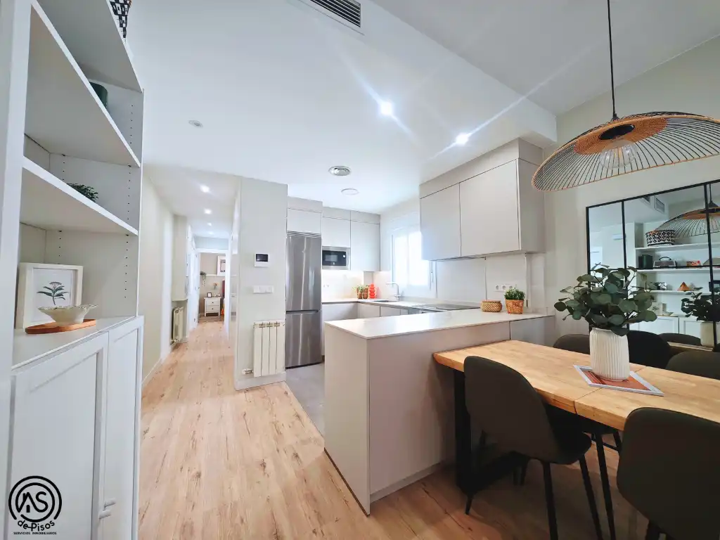Apartamento de alquiler en Calle de Baltasar Gracián, 27, Universidad San Francisco