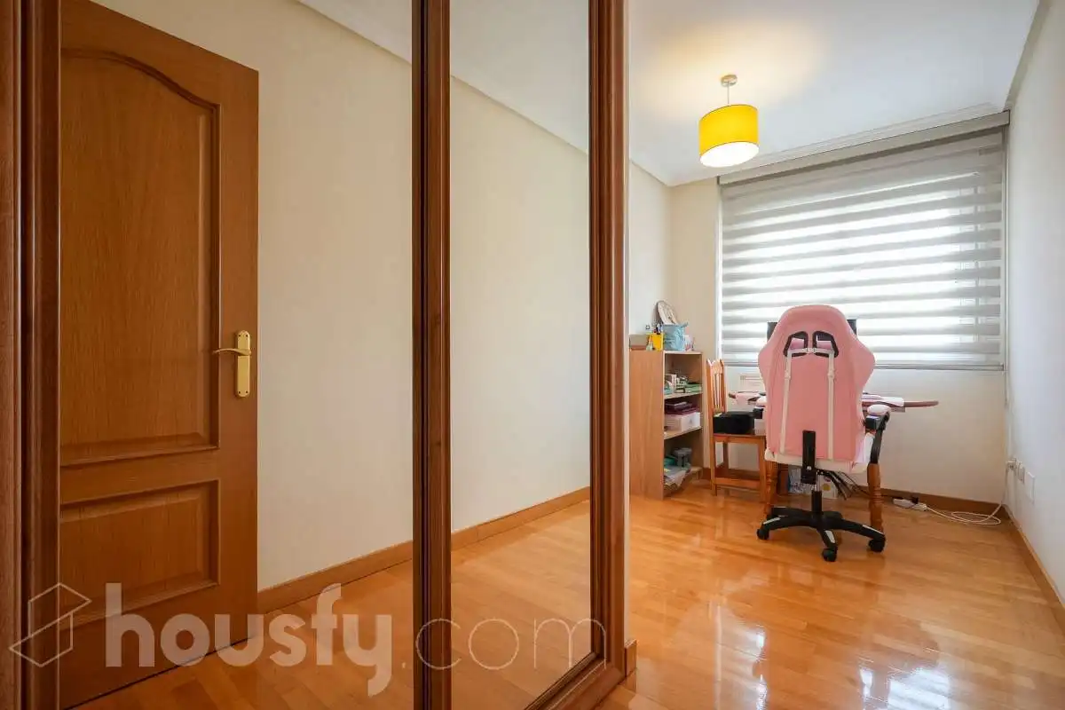 Habitación de Piso en venta en Madrid con Aire acondicionado, Calefacción y Jardín privado