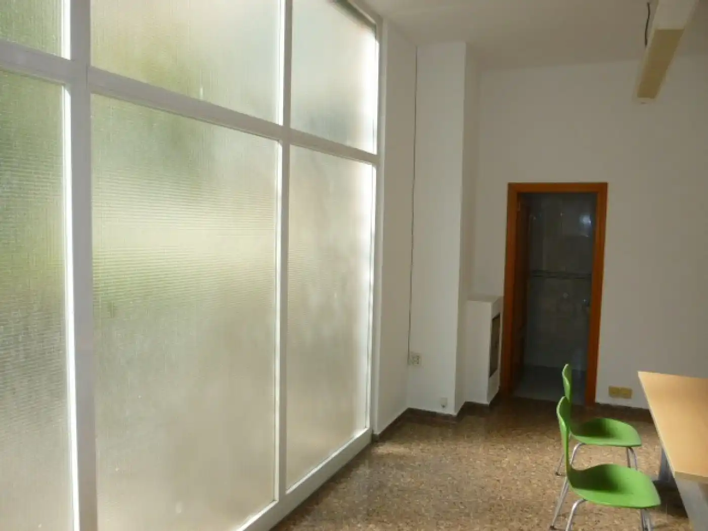 Local de alquiler en Valencia con Aire acondicionado