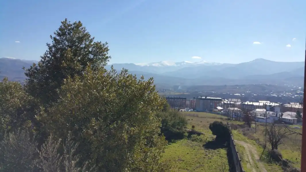 Finca rústica en venta en Ponferrada con Calefacción, Jardín privado y Terraza