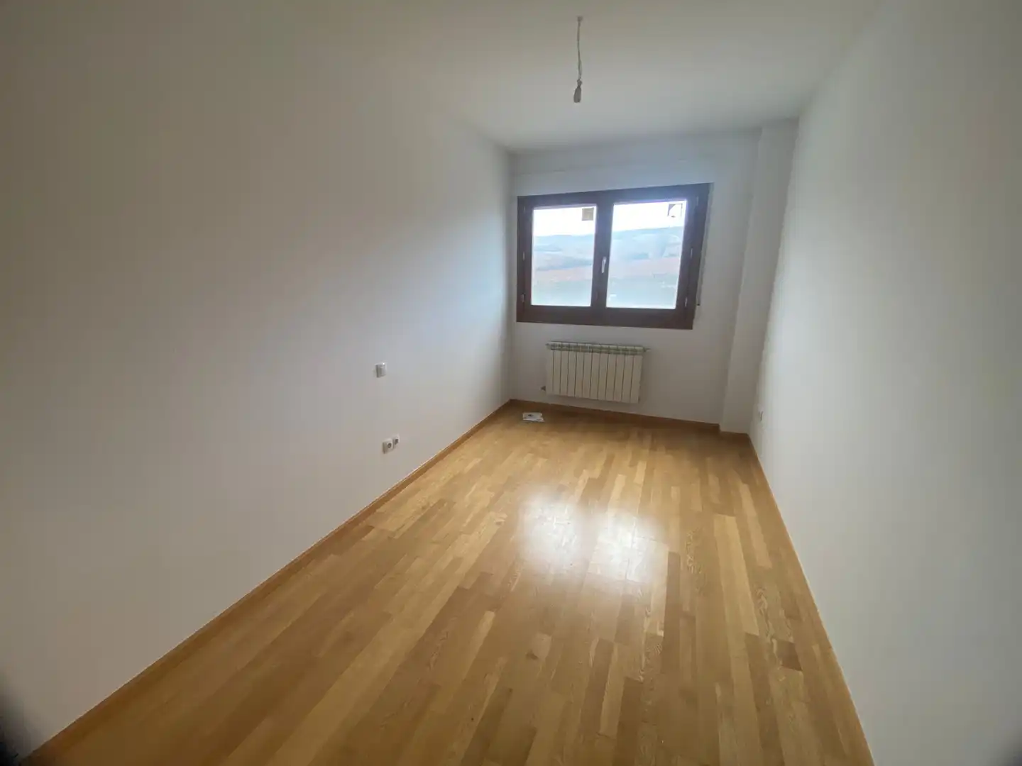 Schlafzimmer von Wohnung zum Verkauf in Burgos mit Heizung, Parkett und Terrasse