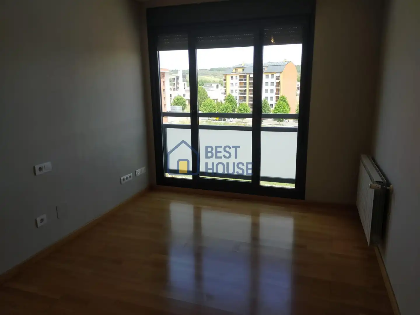 Terraza de Apartamento de alquiler en León Capital  con Calefacción y Trastero