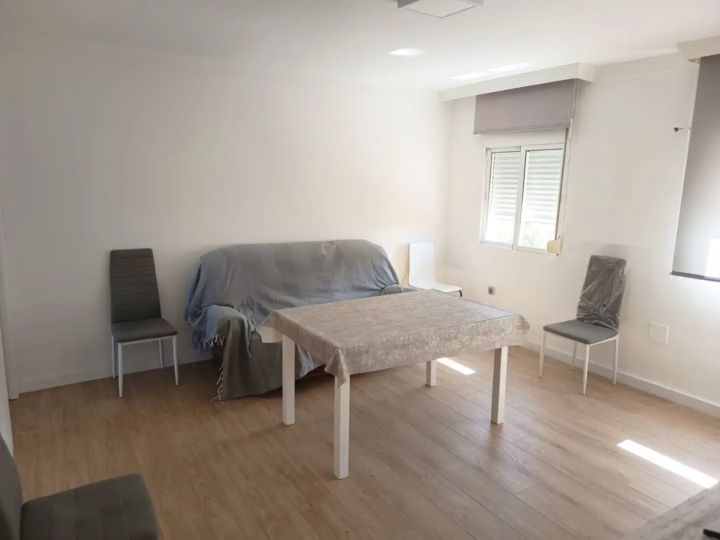 Habitación de Piso de alquiler en Málaga con Amueblado