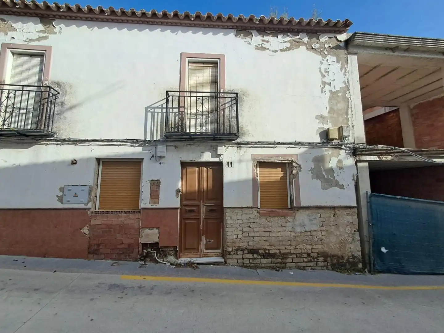 Detached homes for sale in Montemayor