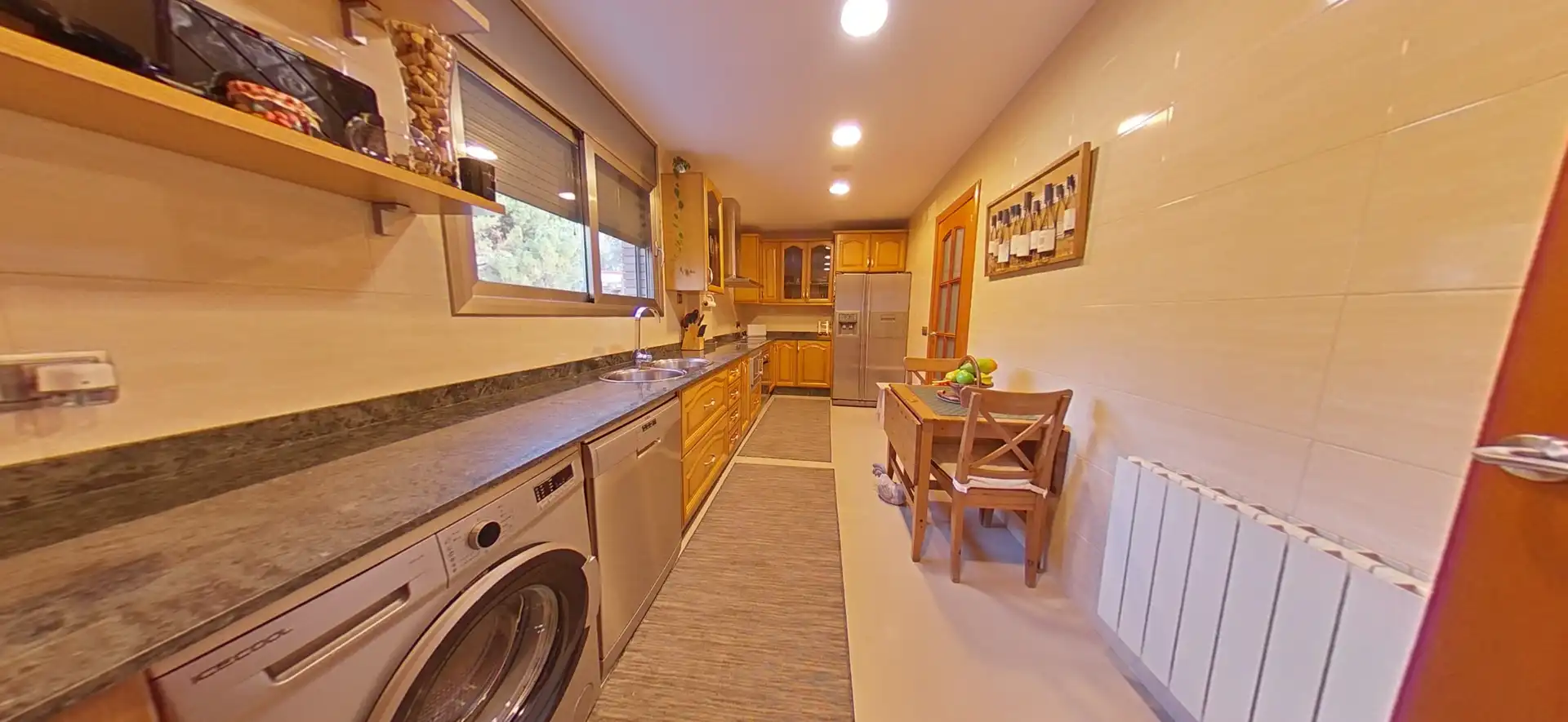 Cocina de Casa o chalet en venta en Sant Esteve Sesrovires con Aire acondicionado, Calefacción y Jardín privado