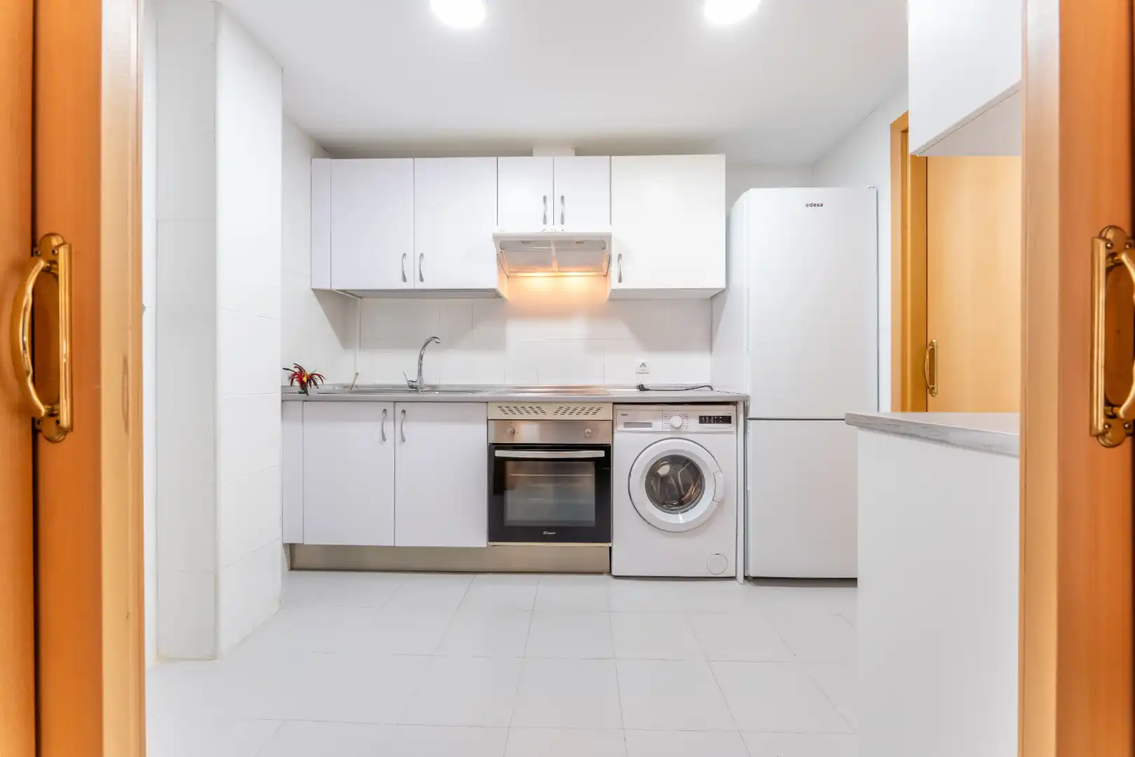 Cocina de Piso en venta en Madrid con Piscina comunitaria