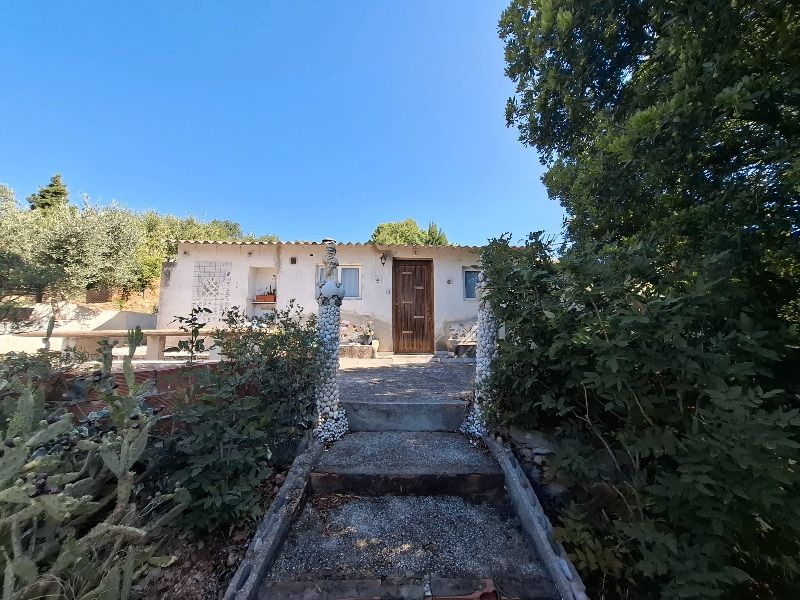Vista exterior de Casa o xalet en venda en Cabrera d'Anoia amb Jardí privat, Terrassa i Piscina