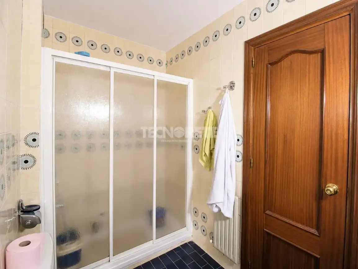 Baño de Piso en venta en Toledo con Aire acondicionado, Calefacción y Terraza