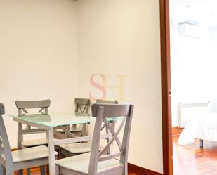 Dining room of Flat to rent in  Madrid Capital  with Air Conditioner