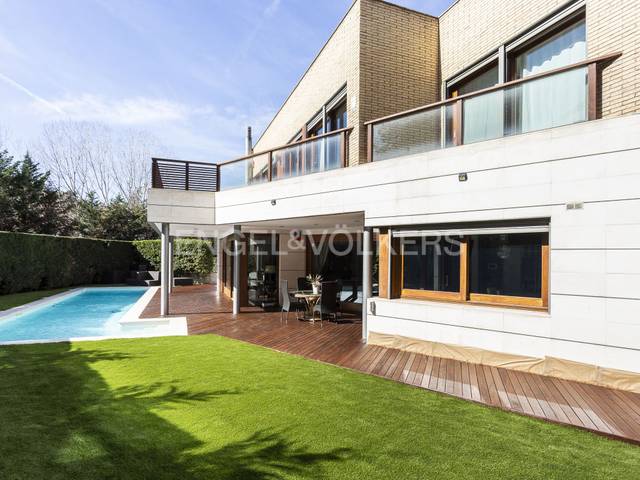 Casa-chalet en Alquiler en Golf - Can Trabal