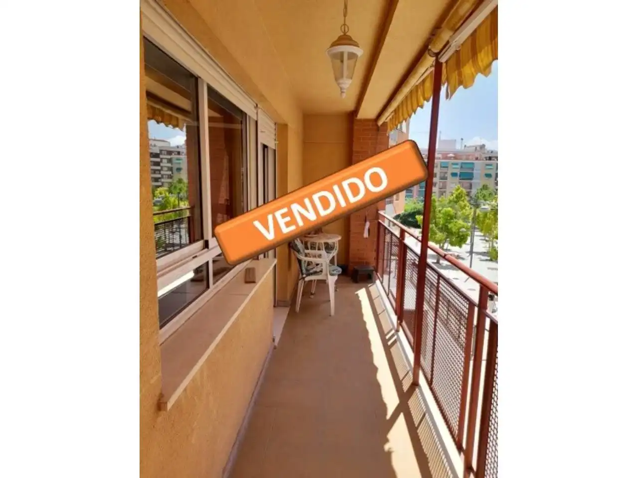 Piso con terraza en venta en Calle Alacant