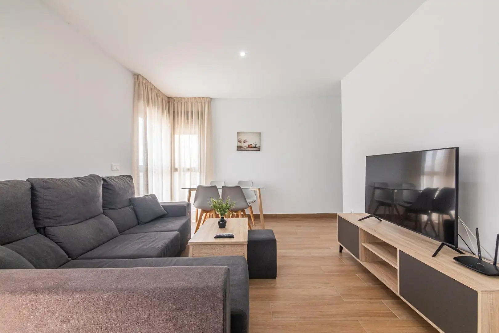 Living room of Flat for sale in Elche / Elx  with Air Conditioner, Terrace and Furnished