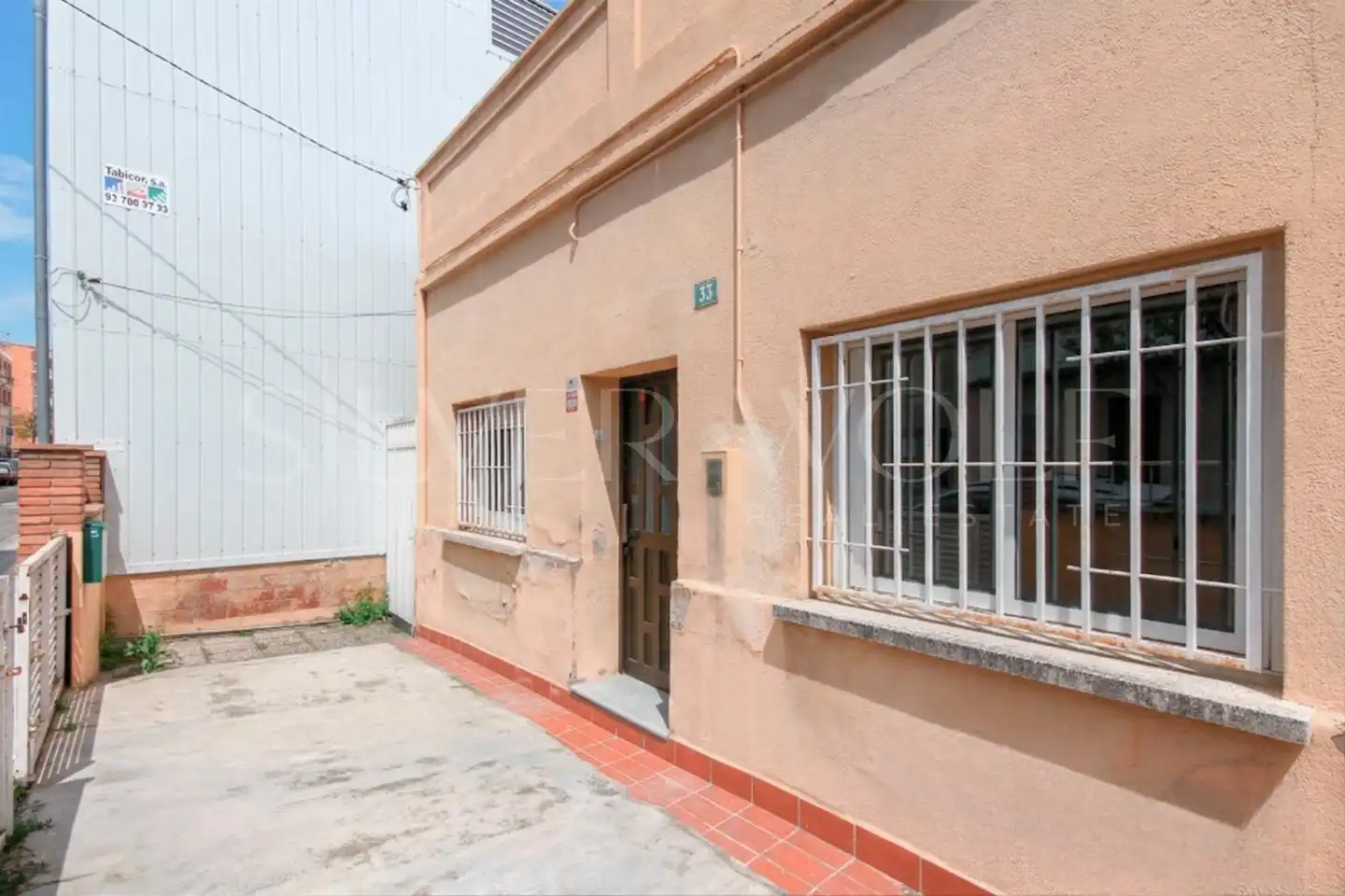 Vista exterior de Casa o xalet en venda en Gavà amb Aire condicionat, Calefacció i Jardí privat