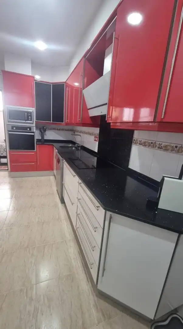 Cocina de Casa adosada en venta en Vilanova i la Geltrú con Calefacción