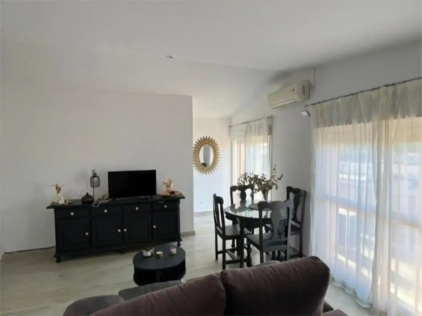 Sala d'estar de Pis en venda en Palomares del Río amb Aire condicionat, Jardí privat i Traster