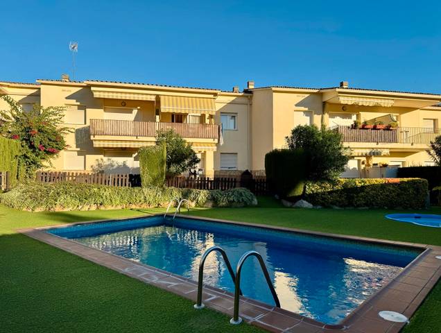 Piso en Venta en Carrer Comerç en La Fosca - Cala Margarida