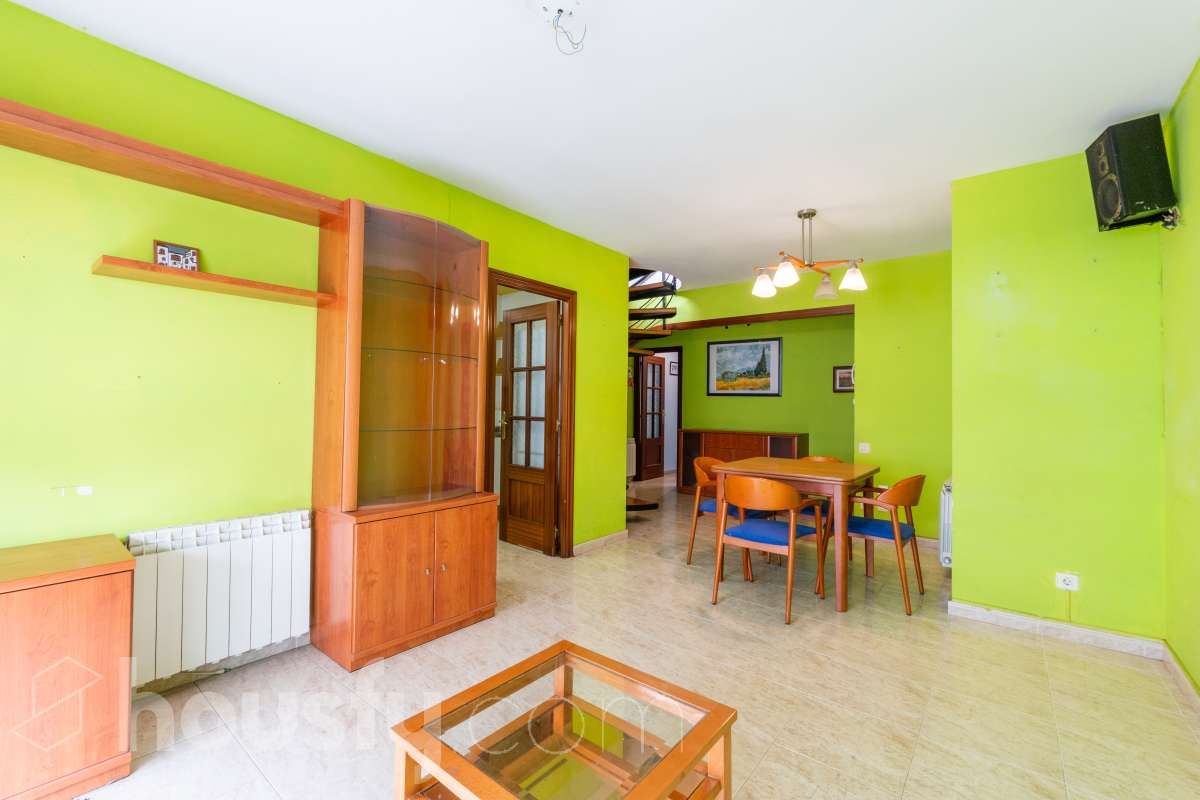 Dining room of Duplex for sale in Vilanova i la Geltrú  with Air Conditioner, Heating and Terrace