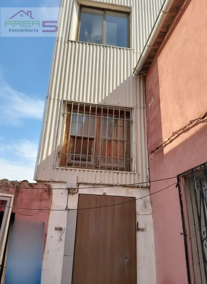 Exterior view of Houses for sale in Zorita