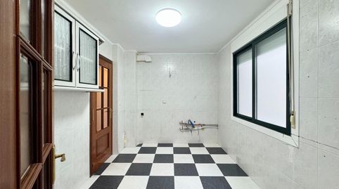 Foto 4 de Piso en venta en Tui-coia, As Travesas - Balaídos, Vigo