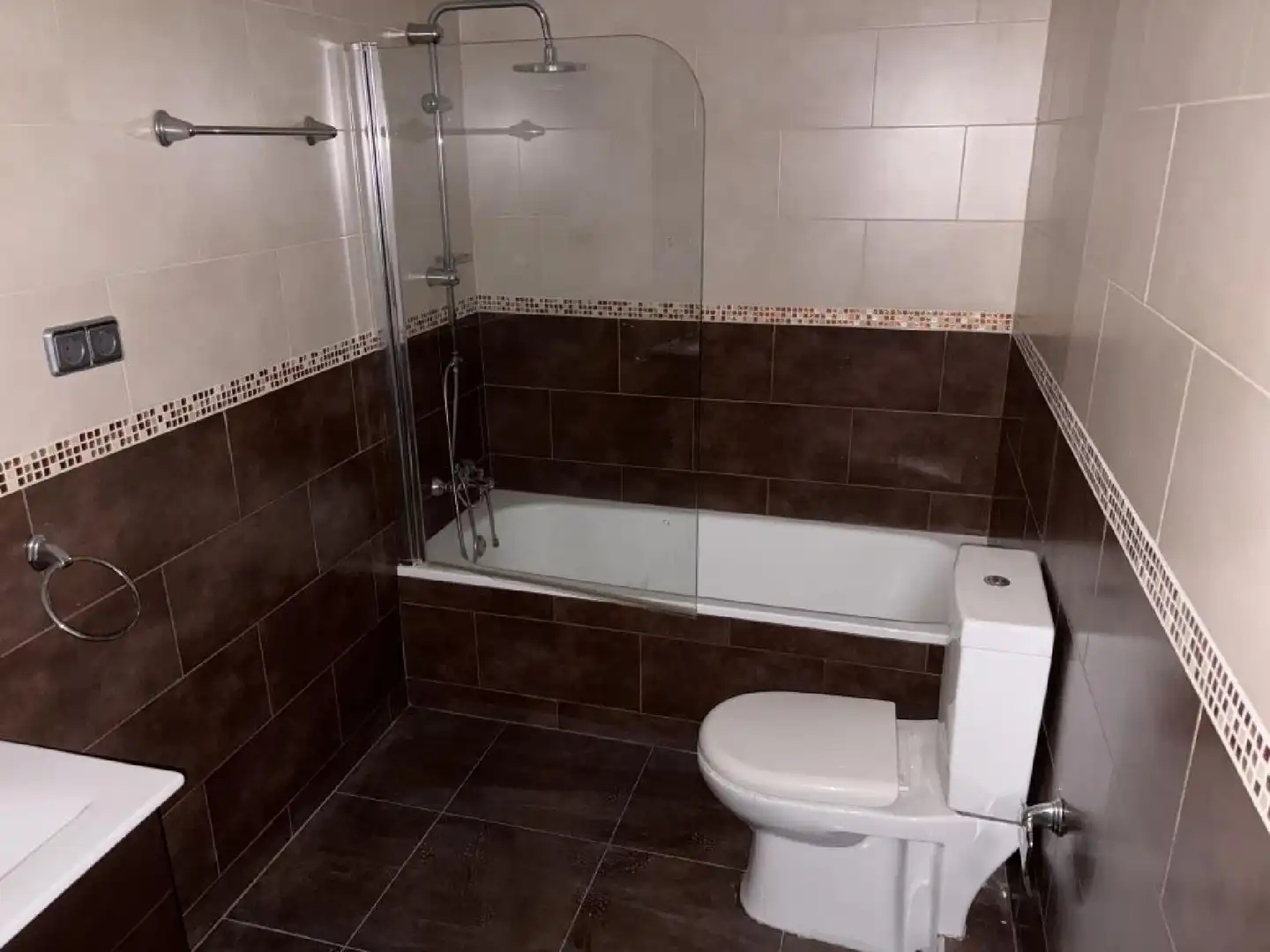 Bany de Pis en venda en La Pobla de Montornès   amb Terrassa