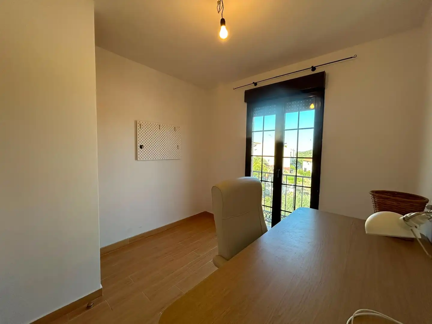 Schlafzimmer von Maisonette zum Verkauf in Pepino mit Klimaanlage und Heizung